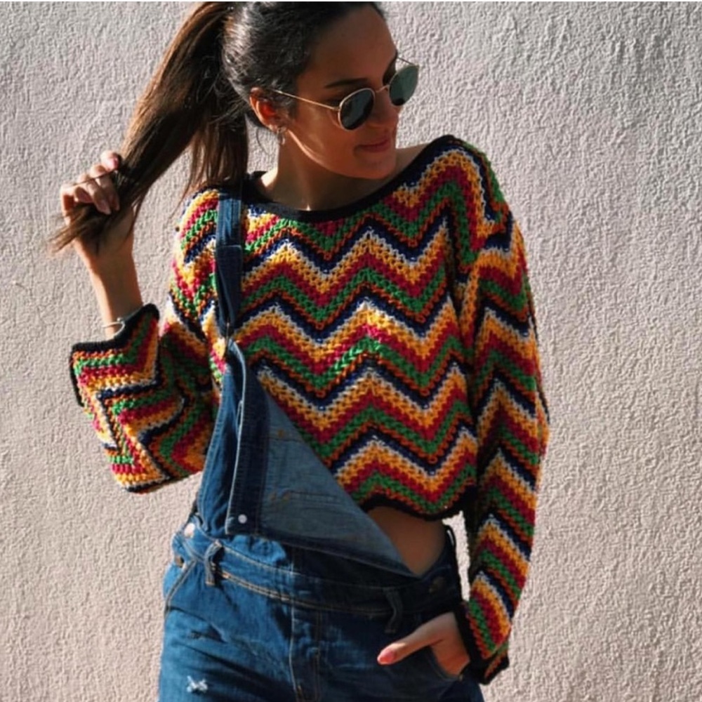 multicolor crochet set shorts and top - Picture 6 of 9